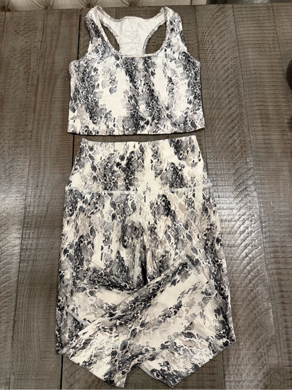 Evolution and Creation White & Gray Snake-Print Leggings Set (never worn)